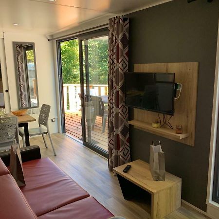 Camping Le Mas Des Sedaries Hotel Villefort  Eksteriør billede
