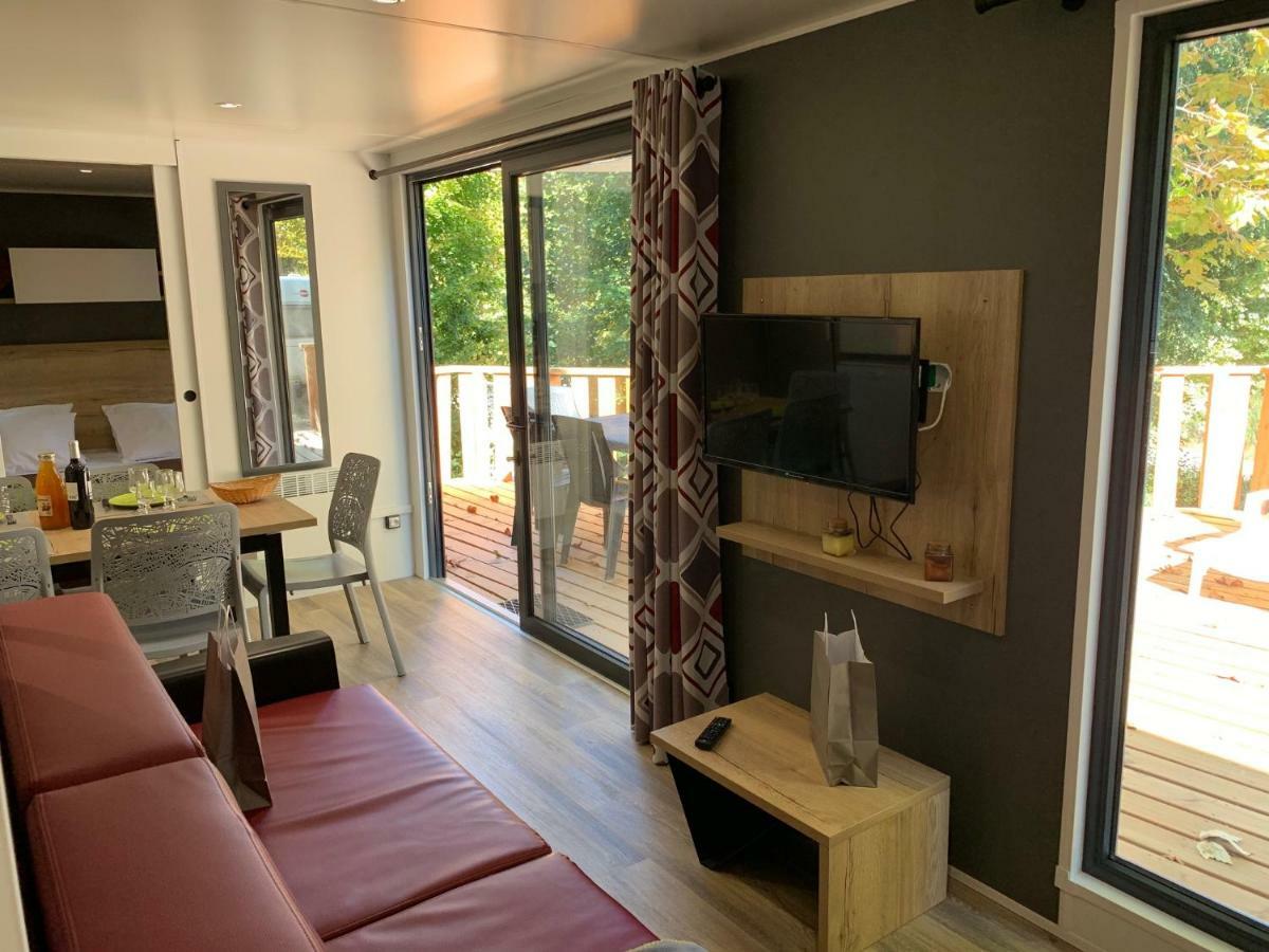 Camping Le Mas Des Sedaries Hotel Villefort  Eksteriør billede